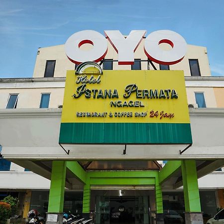 Hotel Istana Permata Ngagel Surabaja Zewnętrze zdjęcie