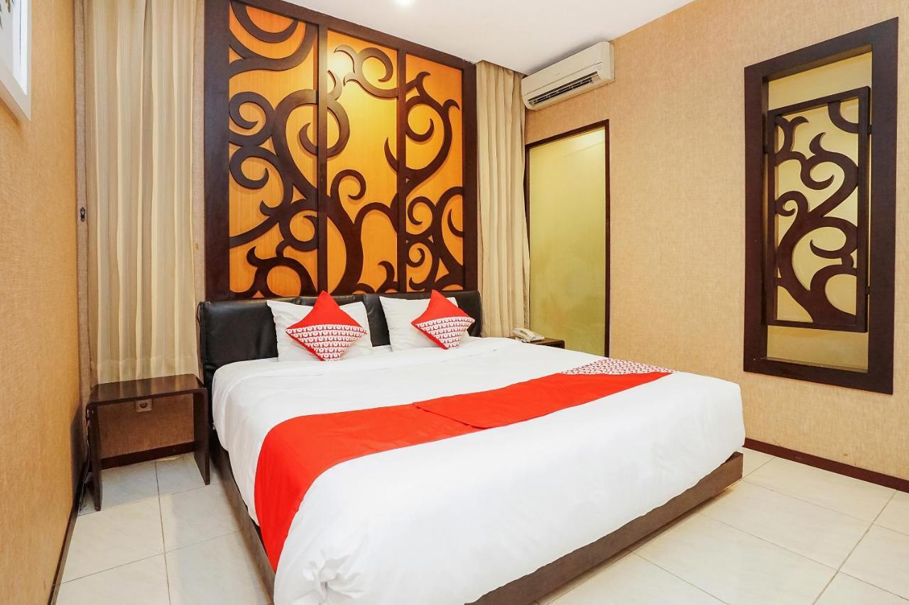 Hotel Istana Permata Ngagel Surabaja Zewnętrze zdjęcie